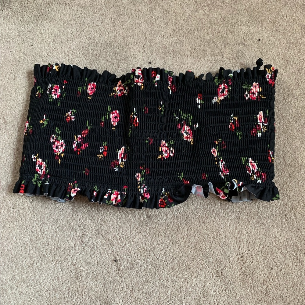 Strapless bandeau swim tops